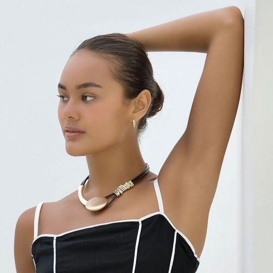 Moneda Leather Gold Necklace
